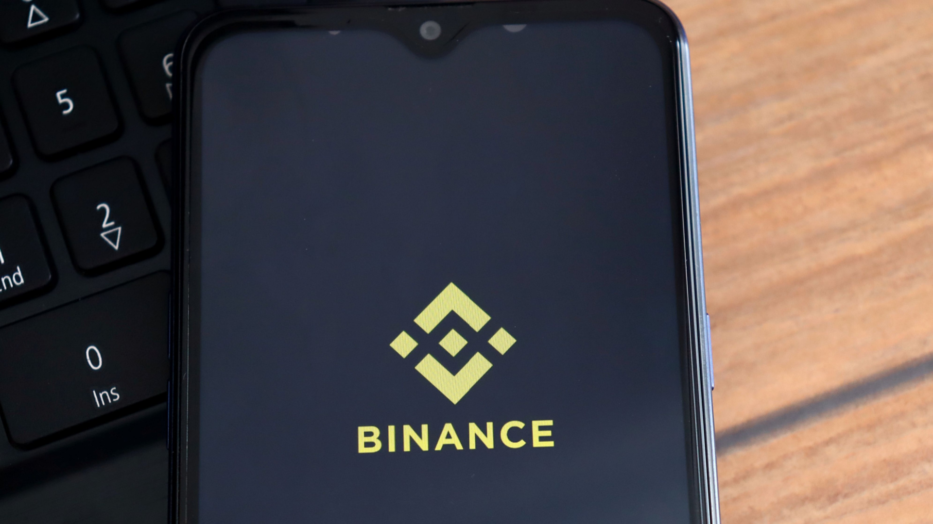 Binance Delists 2 Coin Pairs!