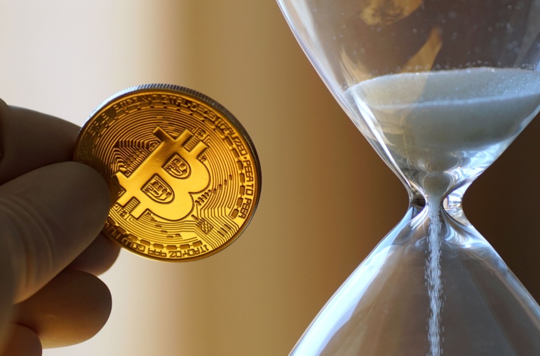 Bitcoin Analyst: A Drop to $55,000 Could Begin If This Level Is Broken!